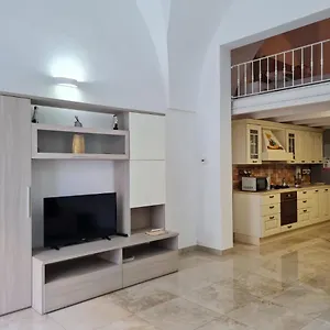 Flat 24 Maggio , Lecce Italia